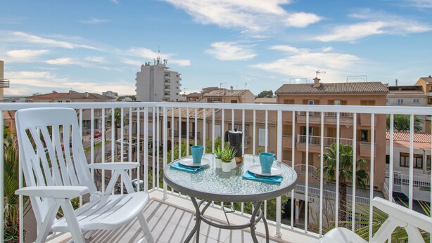 Apartment | Outdoor dining - Apartment With Scenic View (Santa Margalida)