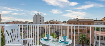 Apartment With Scenic View