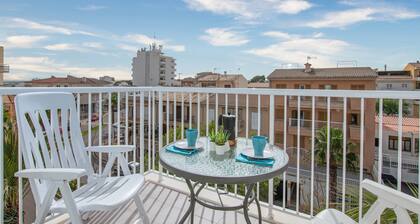 Apartment With Scenic View