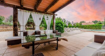 Villa in Llucmajor With Swimming Pool