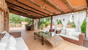 Villa | Outdoor dining - Villa in Llucmajor With Swimming Pool (Llucmajor)