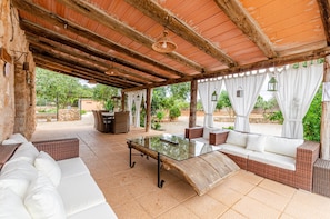 Villa | Outdoor dining - Villa in Llucmajor With Swimming Pool (Llucmajor)