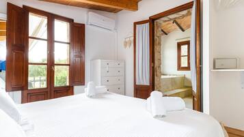 Vila | 3 kamar tidur dan dilengkapi dengan perabotan berbeda-beda
