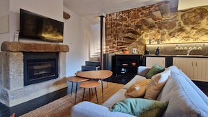 Living room - Cottage in Ourense Near Town (Muinos)