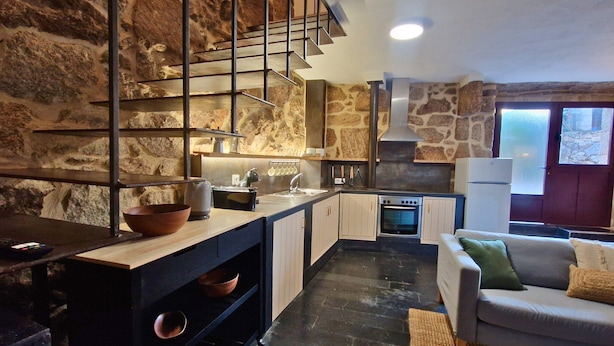 Private kitchen - Cottage in Ourense Near Town (Muinos)