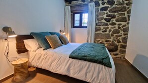 3 bedrooms, iron/ironing board - Cottage in Ourense Near Town (Muinos)