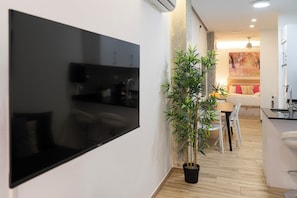 Superior Studio | Living area - Oshun Plaza Castilla (Madrid)