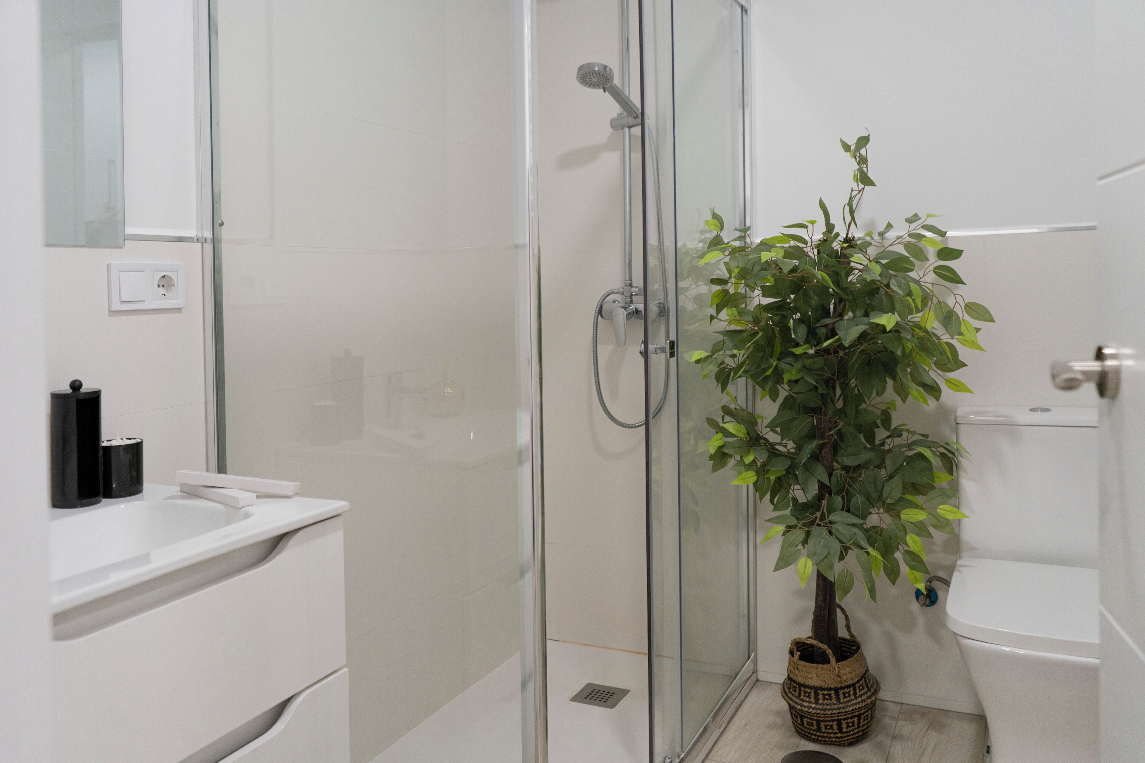 Appartement, 3 slaapkamers | Badkamer | Pantoffels