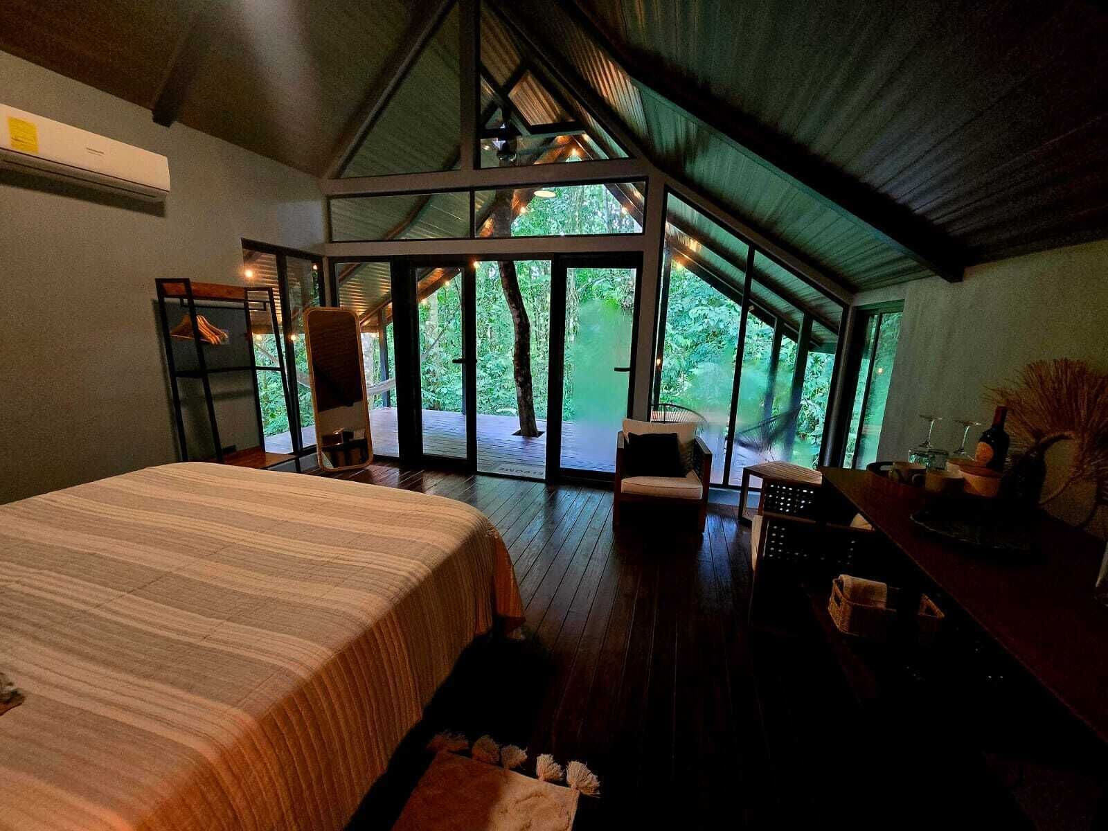 Premium Cabin, River View | 1 bedroom, individually decorated, individually furnished, free WiFi