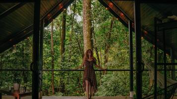 Premium-Ferienhütte, Flussblick | Ausblick vom Zimmer