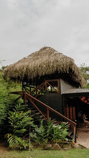 Poolside bar - Jungle River Resort - Adults Only (Bahía Ballena)