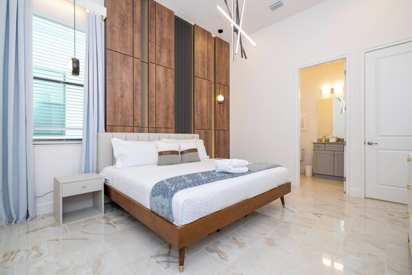 15 dormitorios, tabla de planchar con plancha, wifi y ropa de cama