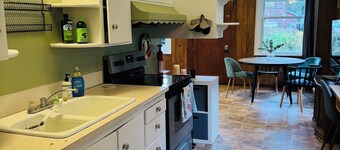 Charming 1-bedroom house near Fairhaven Bellingham with WiFi