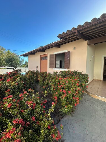 House in Guarajuba, Best Beach, North Coast of Bahia, Gated Community, Oceanfront Azul