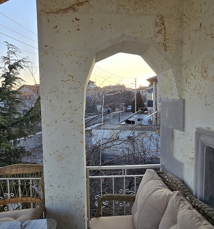 Terraza o patio. Hibe Dede Hotel Cappadocia