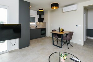 Dining - Luxury Apartment Villa MTG - 305 (Orebic)