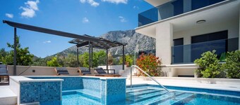 Luxury Apartment Villa MTG - 305