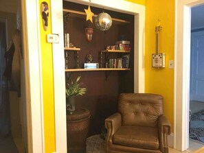 Interior - Cozy Cabin Style Bungalow House, Durham, NC (Durham)