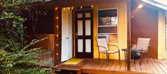Cozy Cabin Style Bungalow House, Durham, NC