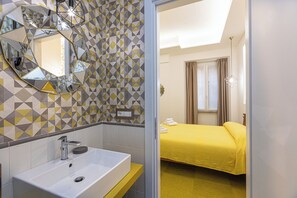 2 quartos, ferros/tábuas de passar roupa, Wi-Fi, roupa de cama