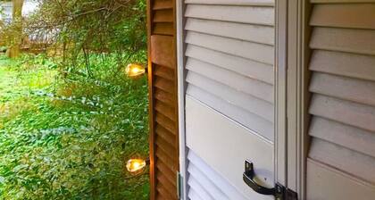 Sweet Little Glamping Cottage w/AC - Durham, NC