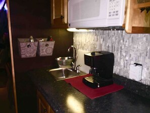 Fridge, microwave, coffee/tea maker, cookware/dishes/utensils - Stay Like a Rock Star! - Tour Bus in Durham, NC (Durham)
