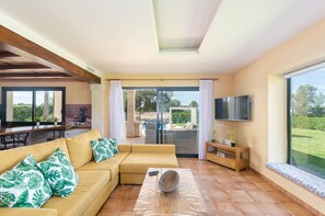 Villa | Interior detail - Villa Romani in Nature (Muro)