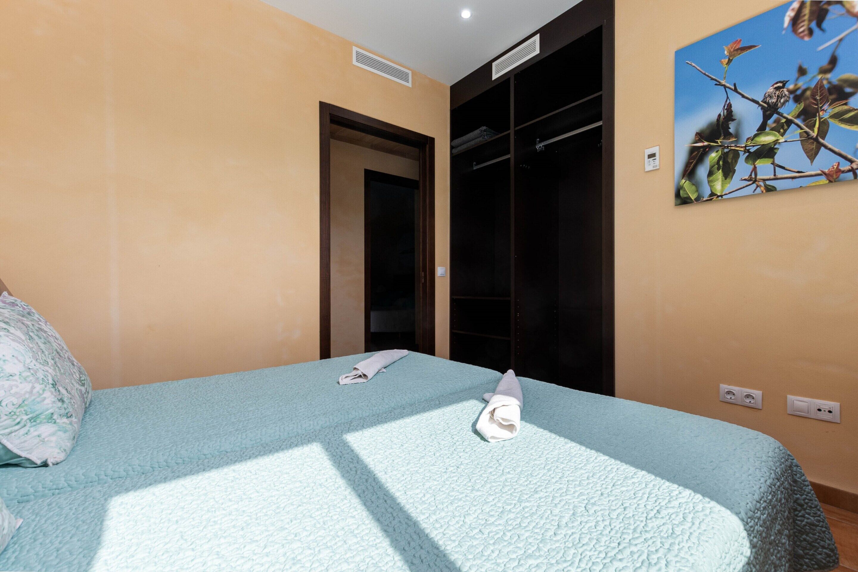 Vila | 4 kamar tidur dan dilengkapi dengan perabotan berbeda-beda