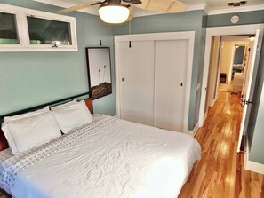 3 bedrooms, iron/ironing board, travel cot, WiFi