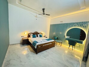 5 dormitorios, tabla de planchar con plancha, wifi y ropa de cama