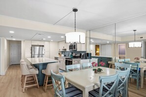 Dining - Plaza 1609 by Seaside Vacations & Sales (Ocean City)
