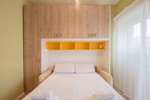 2 bedrooms, iron/ironing board, travel cot, WiFi - BBB House Saint Peter (Roma)
