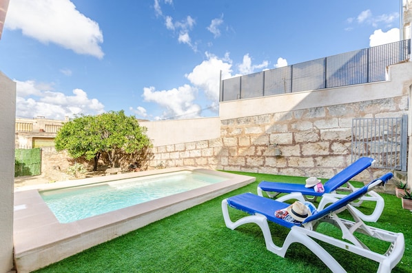 House | Pool | Indoor pool, outdoor pool - Holiday Home Near Maria de la Salut Town (Maria de la Salut)