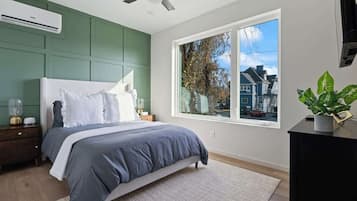 2 bedrooms, desk, iron/ironing board, free WiFi