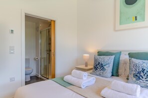 3 chambres, Wi-Fi gratuit, draps fournis