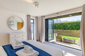 3 bedrooms, free WiFi, bed sheets