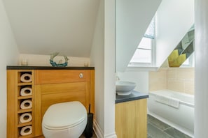 Towels - 1 Bed in Ilfracombe (oc-o30163) (Ilfracombe)