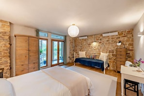 3 Schlafzimmer, Reisekinderbett, kostenloses WLAN, Bettwäsche