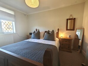 2 chambres, Wi-Fi gratuit, draps fournis