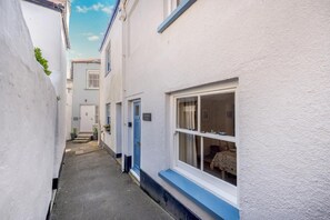 Exterior - 3 Bed in Appledore (oc-t30325) (Appledore)