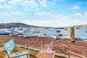 Beach - 1 Bed in Teignmouth (oc-s30458) (Teignmouth)