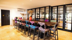 Dining - Luxury Suite, terrace, private pool and jacuzzi (Noves)
