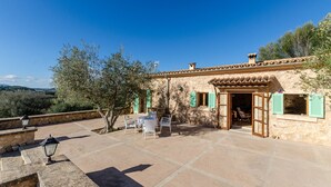 Villa | Exterior - Charming Villa With Private Pool (Sineu)