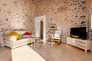Villa | Living room - Charming Villa With Private Pool (Sineu)