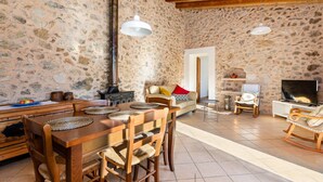 Villa | Dining - Charming Villa With Private Pool (Sineu)