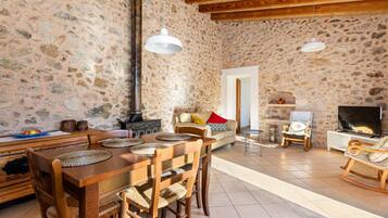 Villa | Restaurantes