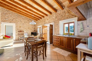 Villa | Private kitchen - Charming Villa With Private Pool (Sineu)