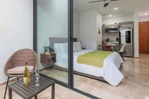 1 室のベッドルーム、アイロン / アイロン台、WiFi、ベッドシーツ