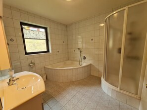 Apartamento | Banheiro | Secador de cabelo 