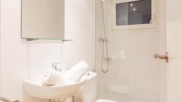 Apartment | Bilik Mandi